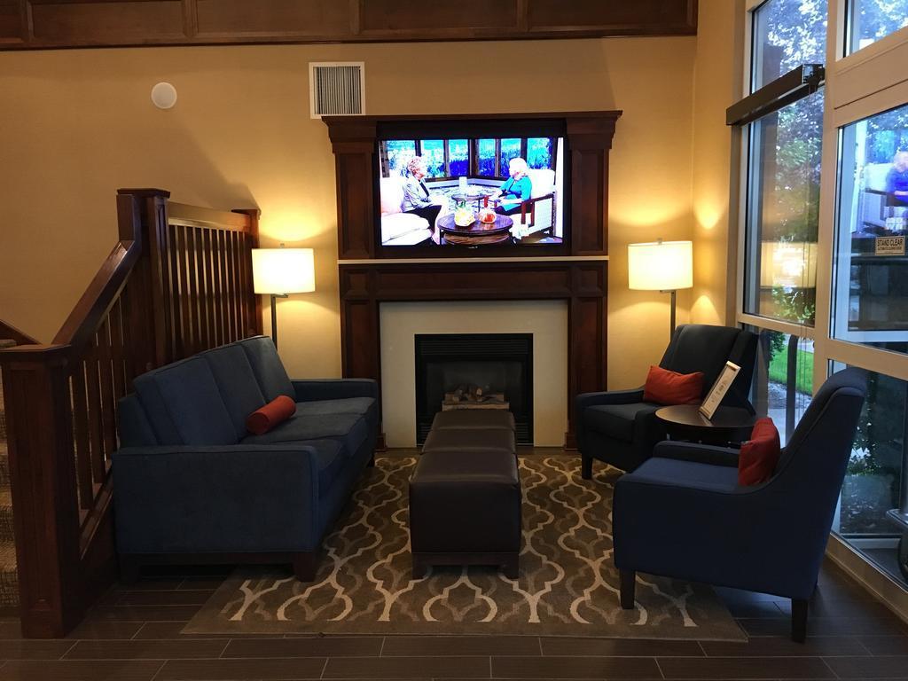 Comfort Suites Linn County Fairground And Expo Albany Esterno foto