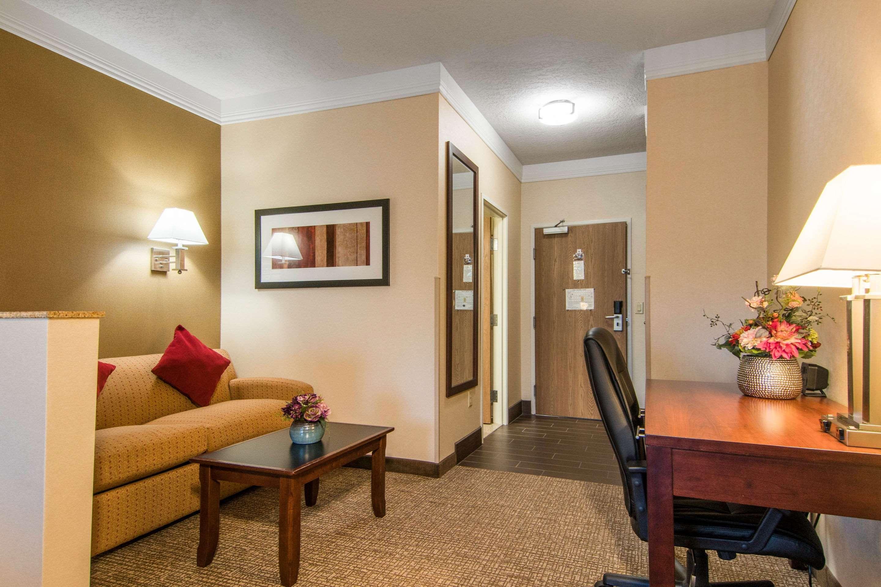 Comfort Suites Linn County Fairground And Expo Albany Esterno foto