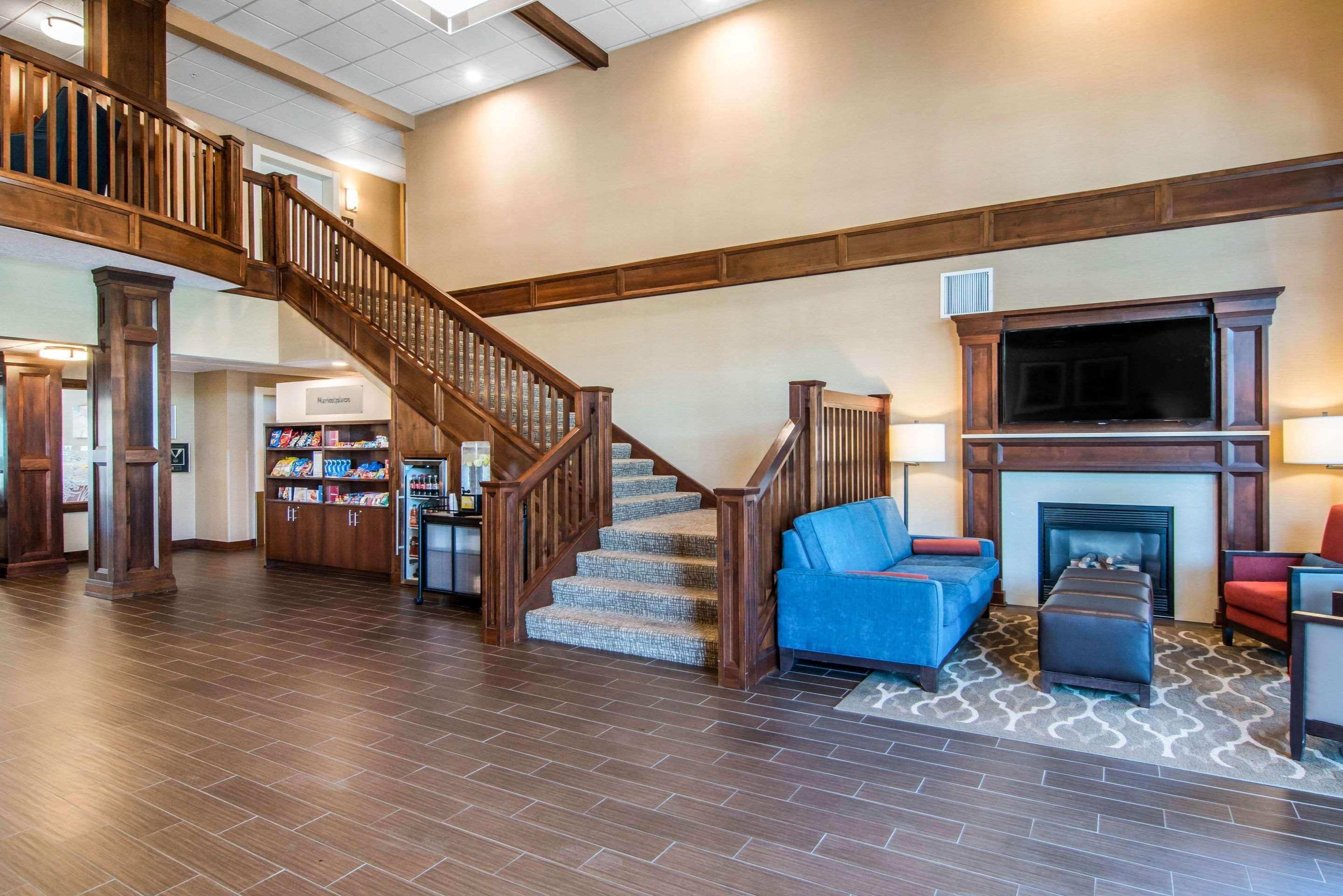 Comfort Suites Linn County Fairground And Expo Albany Esterno foto
